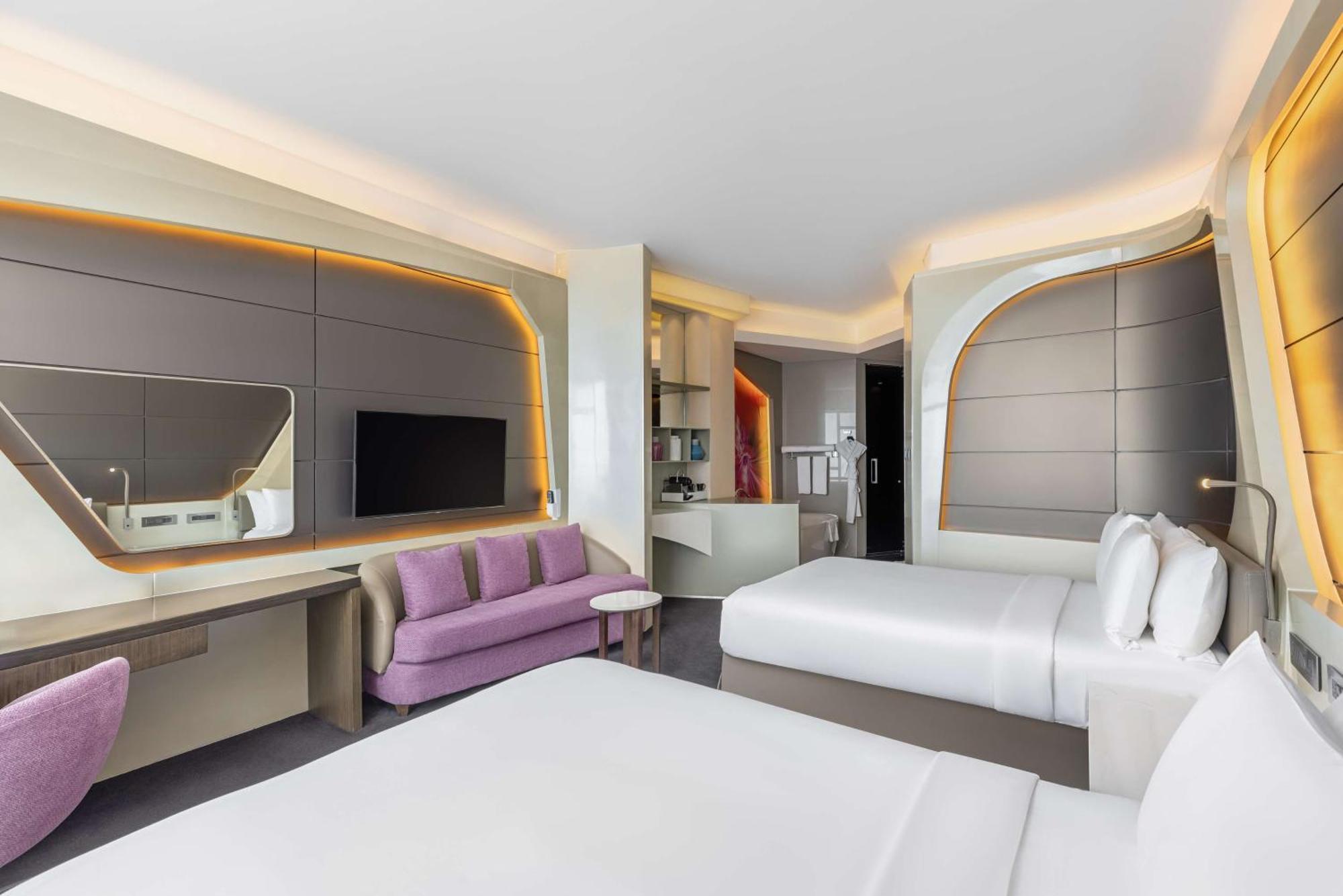 V Hotel Dubai, Curio Collection By Hilton Екстер'єр фото Deluxe Room