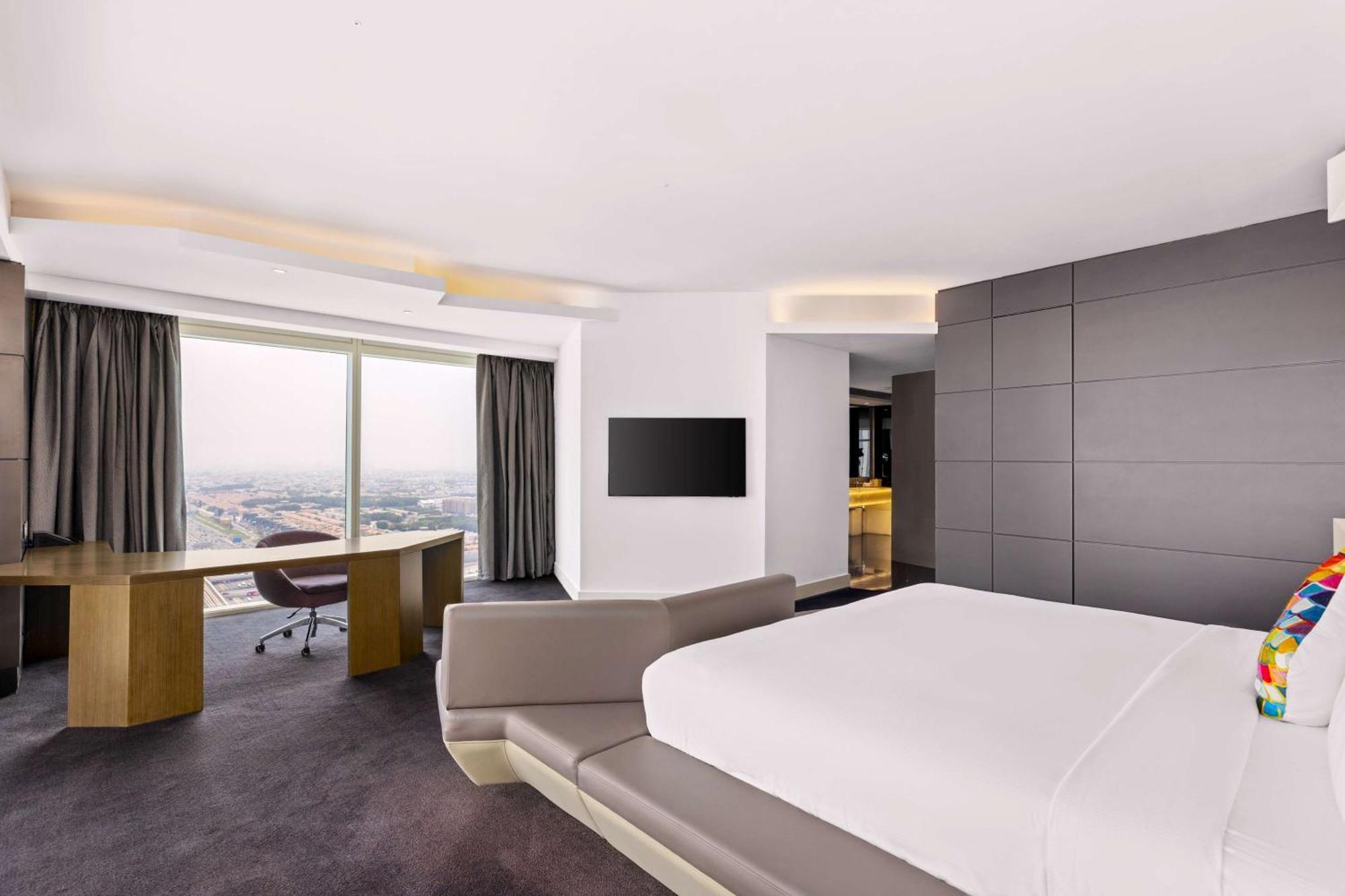 V Hotel Dubai, Curio Collection By Hilton Екстер'єр фото
