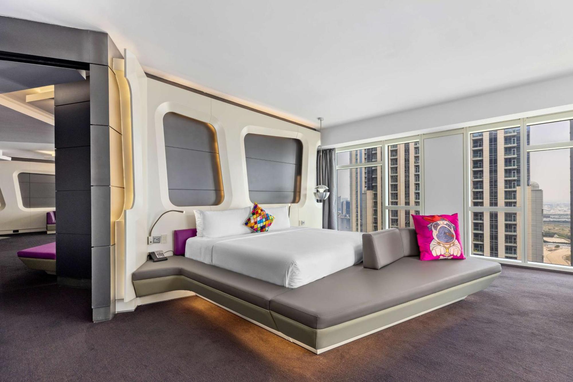 V Hotel Dubai, Curio Collection By Hilton Екстер'єр фото