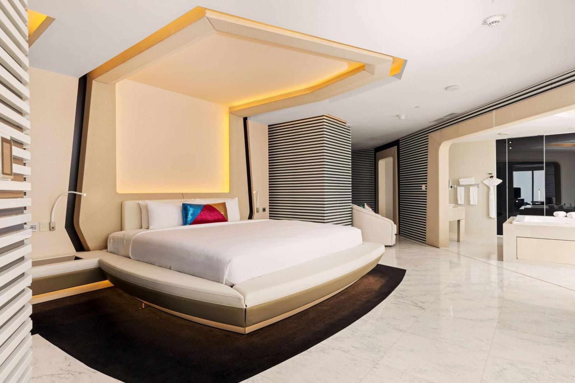 V Hotel Dubai, Curio Collection By Hilton Екстер'єр фото